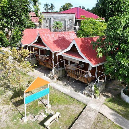 Bff Backpacker'S Inn Сан-Висенте Экстерьер фото